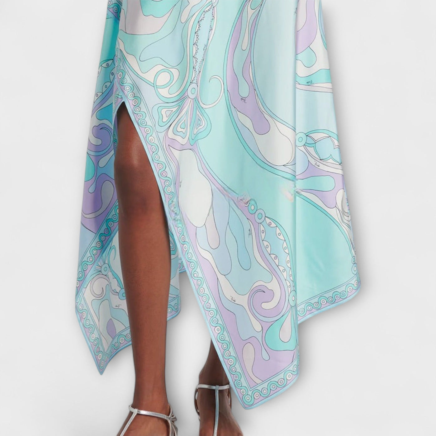 Everly ™ ｜ Sada z topu s náprsenkou a asymetrickej midi sukne